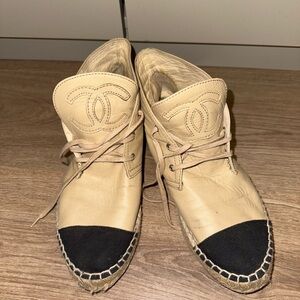 Chanel Espadrilles Beige and Black Women's Shoes size 7